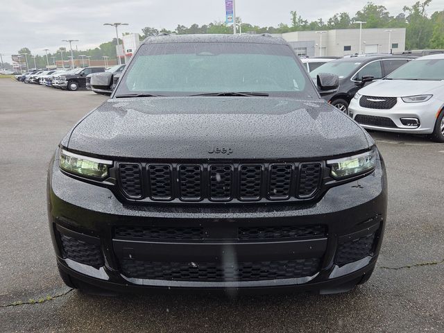 Used 2025 Black Jeep Altitude X image 2