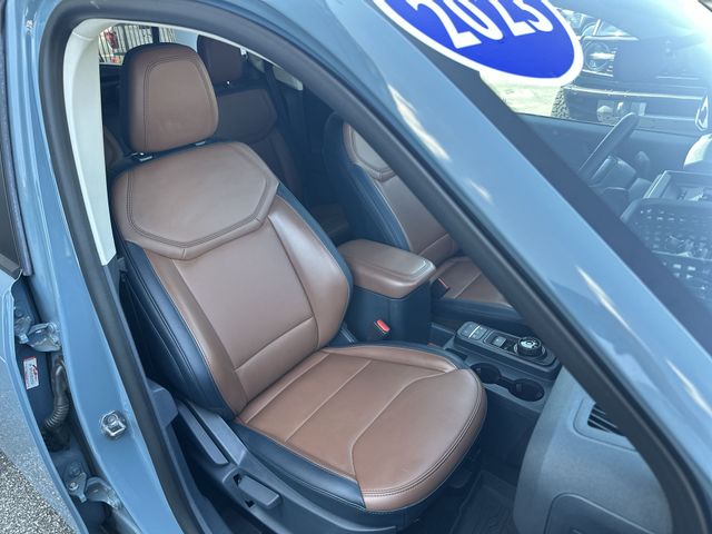 Used 2023 Blue Ford Lariat image 27
