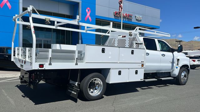 2023 Chevrolet Silverado 5500HD Work Truck 2