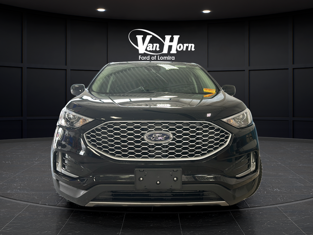Used 2024 Black Metallic Ford SEL image 2