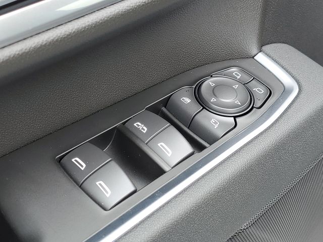 2026 Chevrolet Silverado 2500 Crew Cab 4WD Pickup for sale #TF282042 - photo 23