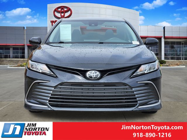 Used 2022 Toyota Camry LE with VIN 4T1C11AK4NU653023 for sale in Tulsa, OK