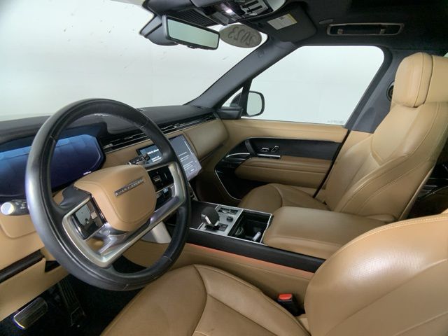 2023 Land Rover Range Rover SE 13