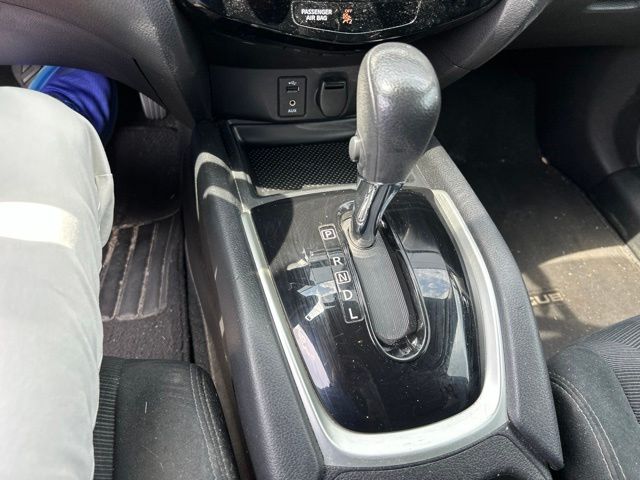 Used 2016 Gray Nissan SV image 22