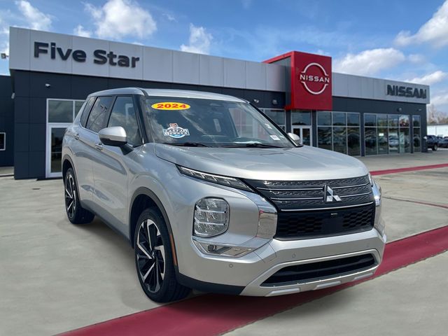 Alloy Silver Metallic 2024 Mitsubishi Outlander SUV / Crossover Front-Wheel Drive Continuously Variable Transmission
