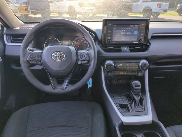 Used 2020 Silver Toyota LE image 27