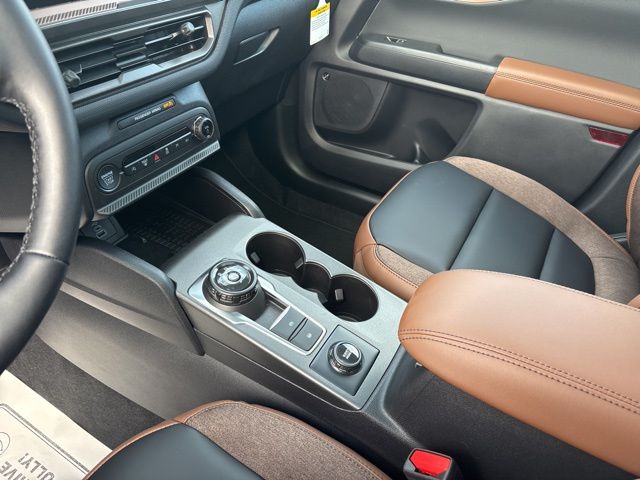 New 2025 Green Ford Outer Banks image 21