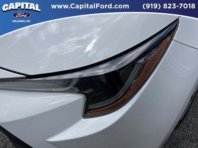 Certified Used 2024 Ice Toyota LE image 11