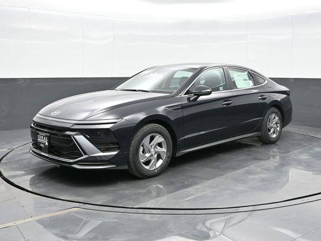 2025 Hyundai Sonata SE 4