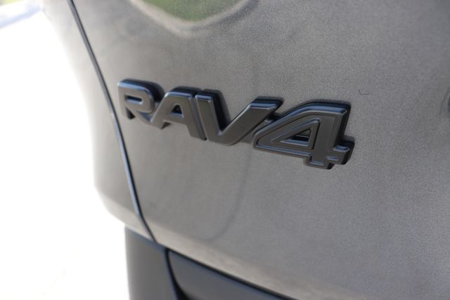 2023 Toyota RAV4 XLE Premium 7