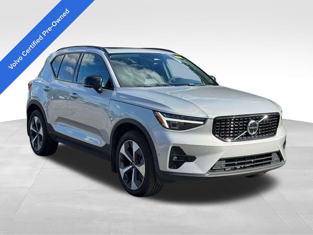 Silver 2024 Volvo XC40 SUV / Crossover All-Wheel Drive Automatic