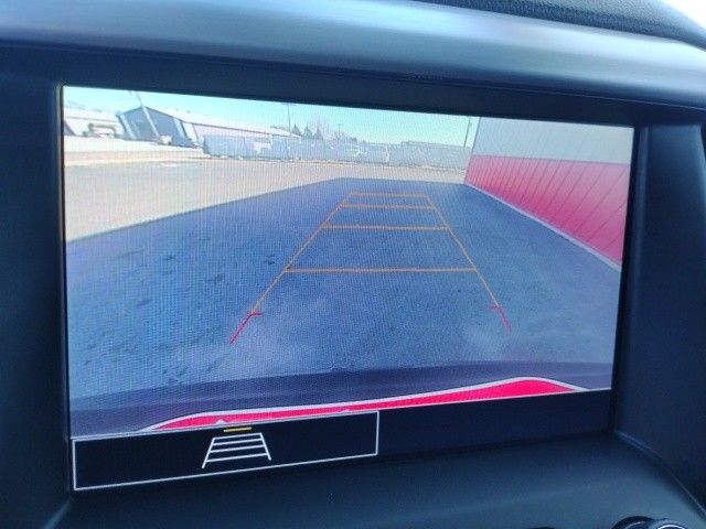 2023 GMC Acadia SLE photo