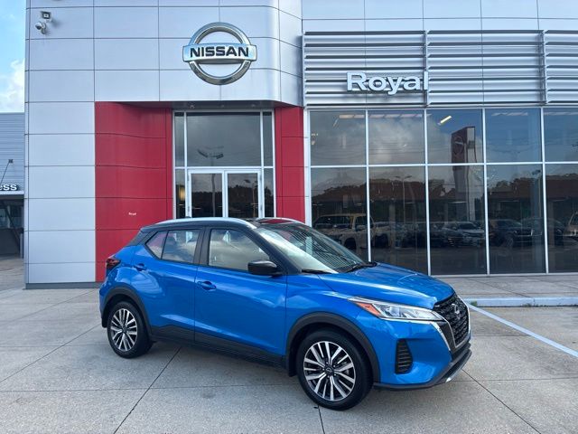 2023 Nissan Kicks SV - 0