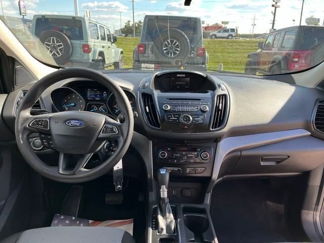 2017 Ford Escape SE 35