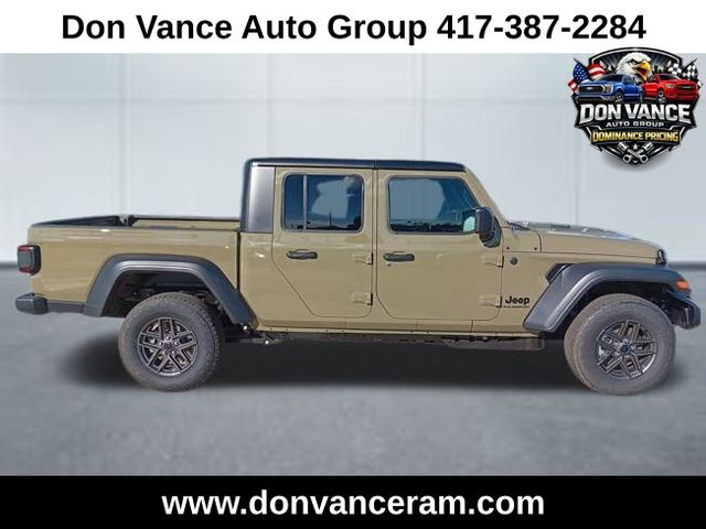 View vehicle photo 7