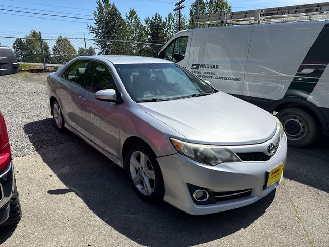 Classic Silver Metallic 2012 Toyota Camry SE Sedan Front-Wheel Drive 6-Speed Automatic