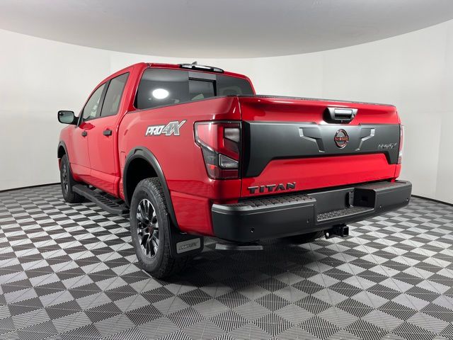 2024 Nissan Titan PRO-4X 7