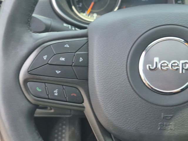 2022 Jeep Cherokee - Image 17