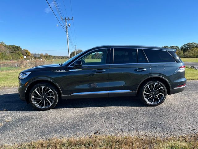 Photo 2 of 2024 Lincoln Aviator Reserve