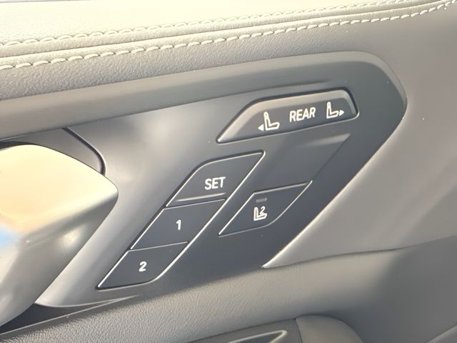 2026 BMW X7 40i - Photo 26