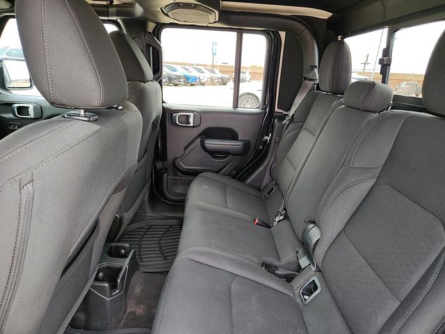 Used Car 2022 Jeep Gladiator  Willys For Sale Under $30,000 In Plainview, Texas