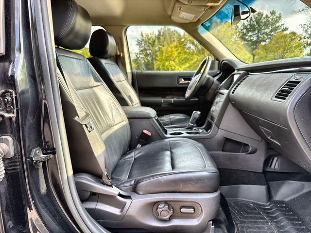 Used 2016 Black Ford SEL image 23
