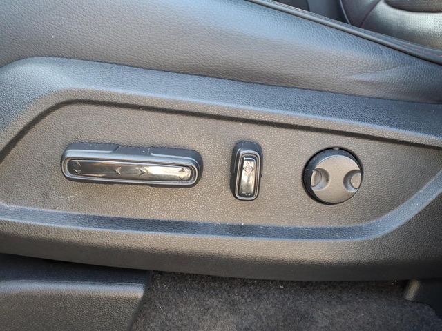 Used 2025 Honda Pilot SUV