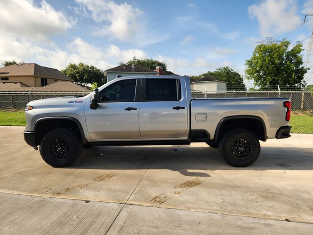 2025 Chevrolet Silverado 2500HD ZR2 - 3