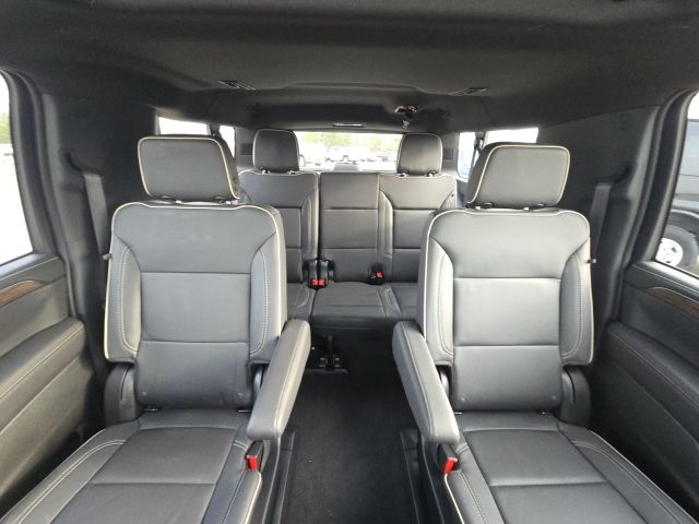 2023 Chevrolet Suburban Premier:44911A