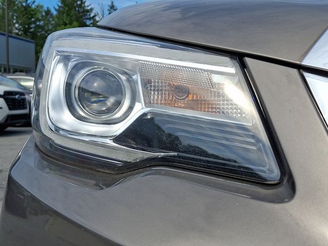 2018 Subaru Forester 2.5i Touring - 10
