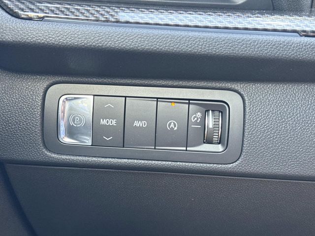 2026 Chevrolet Traverse High Country White at Ross Downing Chevrolet
