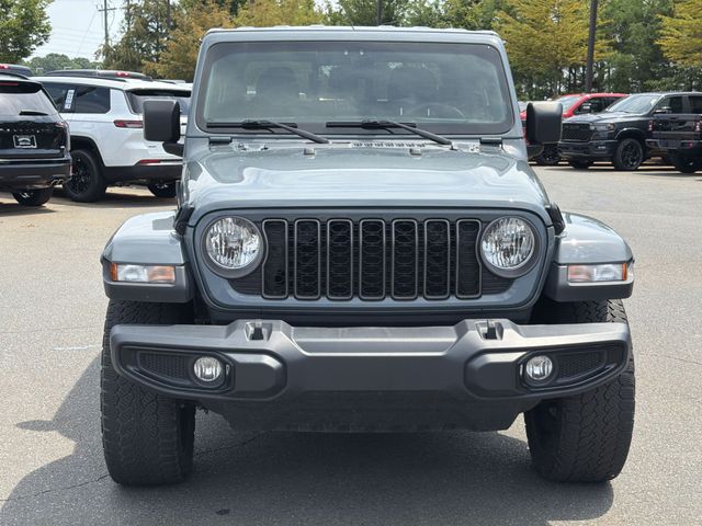 Used 2024 Gray Jeep Nighthawk image 16