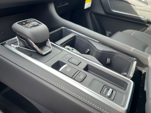 2025 Gun Metallic Nissan Pathfinder SL 4X4 SUV