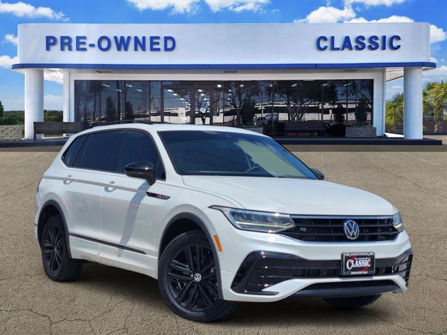 2022 Volkswagen Tiguan 2.0T SE R-Line Black  at Legacy Ford
