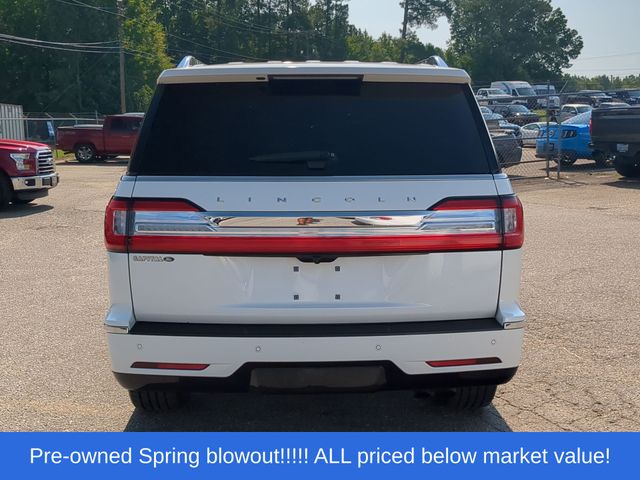 Used 2020 White Lincoln Reserve image 12