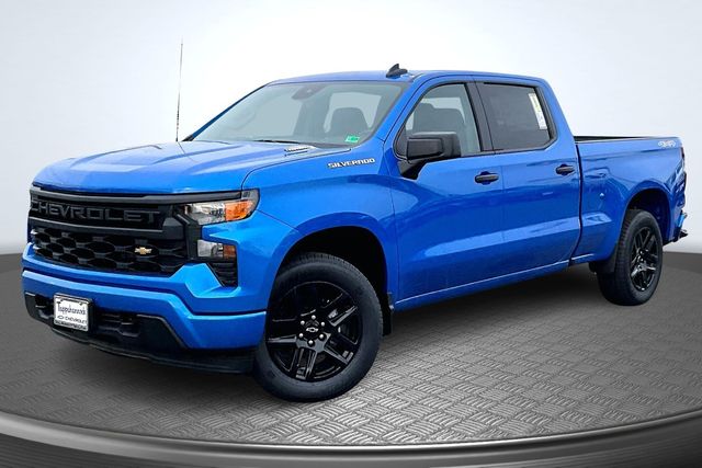 2026 Chevrolet Silverado 1500 Custom Crew Cab 4WD