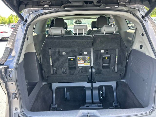 Used 2024 Toyota Sienna Van