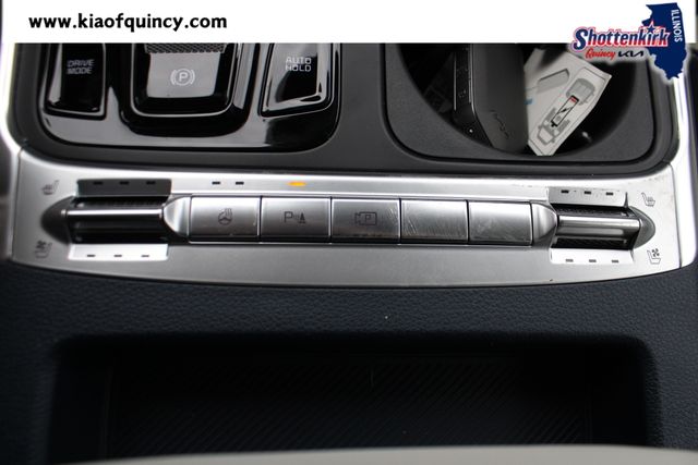 New 2026 Kia Carnival MPV Van