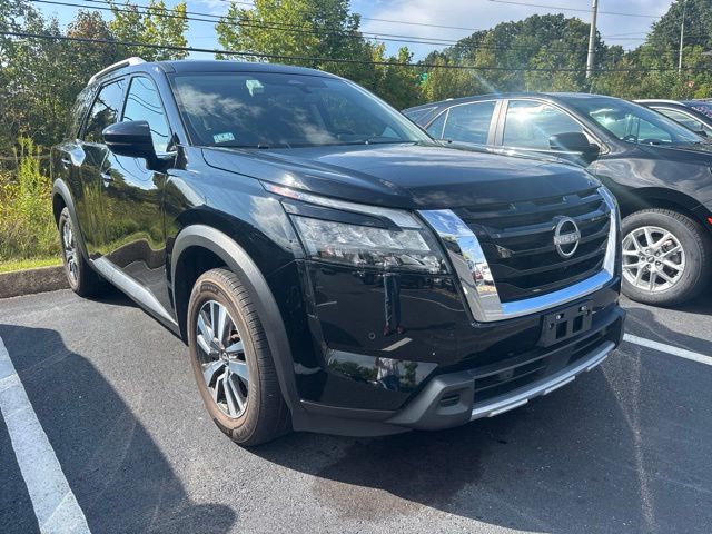Super Black 2025 Nissan Pathfinder SUV / Crossover All-Wheel Drive 9-Speed Automatic