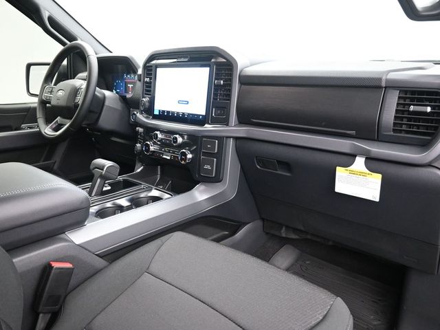2025 Ford F-150 XLT - Photo 10