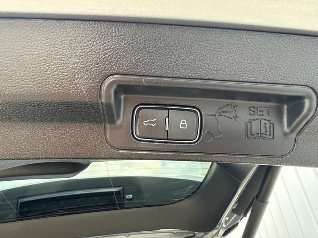 2022 Ford Explorer XLT:169421A