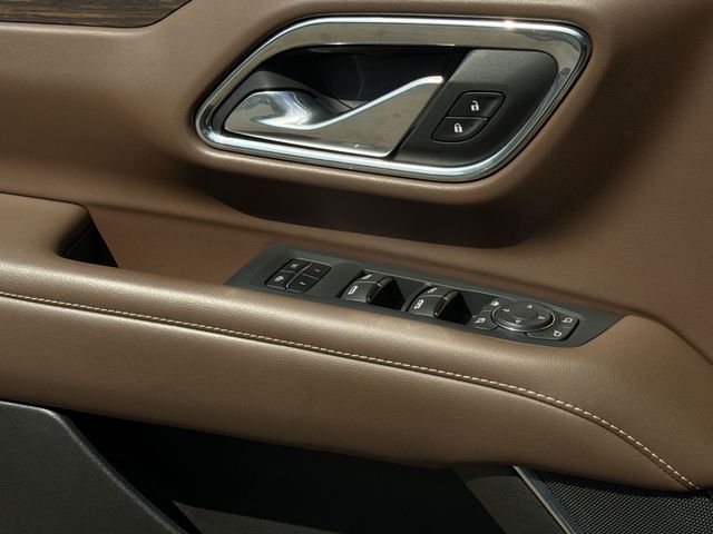 Used 2023 Black Chevrolet High Country image 32