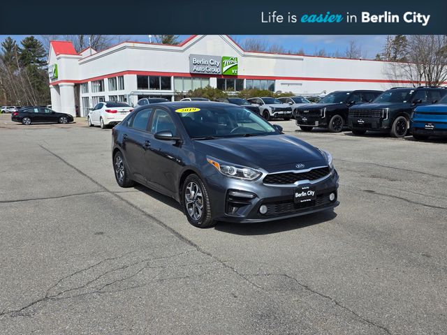 Gravity Gray 2019 Kia Forte Sedan Front-Wheel Drive Continuously Variable Transmission