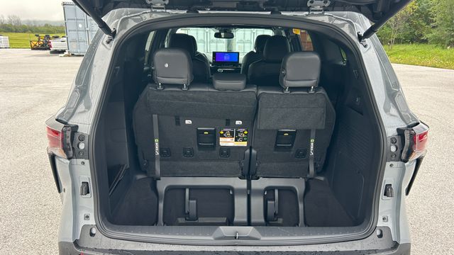 New 2026 Toyota Sienna Van