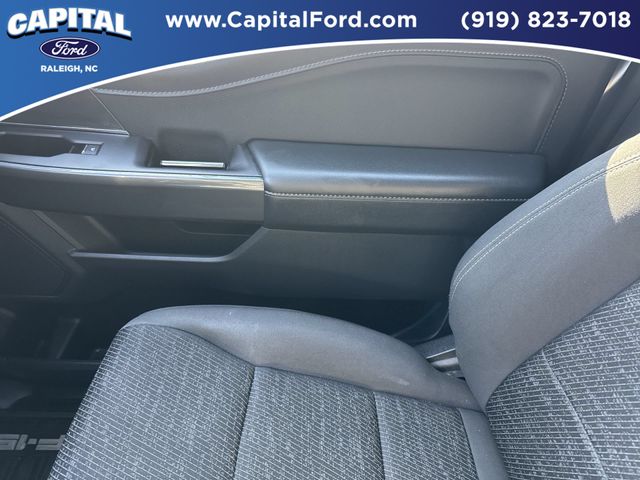 Used 2023 Silver Ford XLT image 29