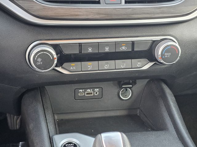 Used 2025 Nissan Altima Sedan
