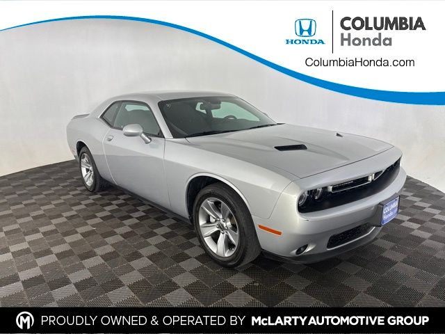 Triple Nickel Clearcoat 2022 Dodge Challenger Coupe Rear-Wheel Drive 8-Speed Automatic