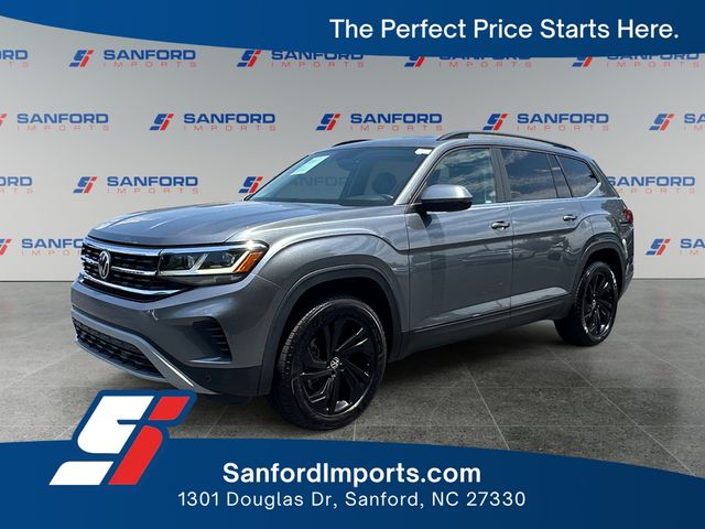 Gray 2023 Volkswagen Atlas SUV / Crossover Front-Wheel Drive 8-Speed Automatic