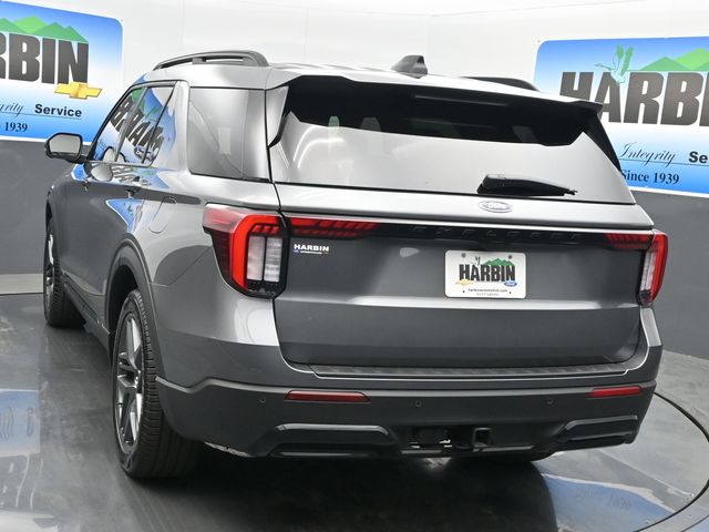 2025 Ford Explorer ST-Line photo