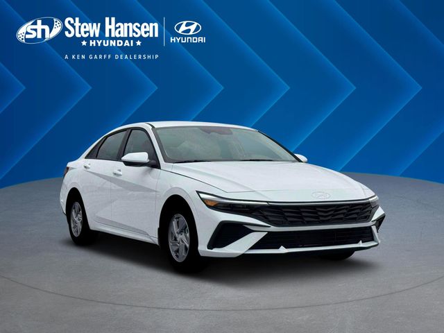 New 2026 White Hyundai SE image 11